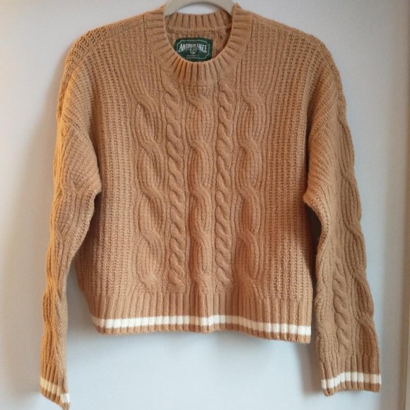 American Eagle Crewneck Cropped Cable Knit Sweater NWT - Picture 1 of 12